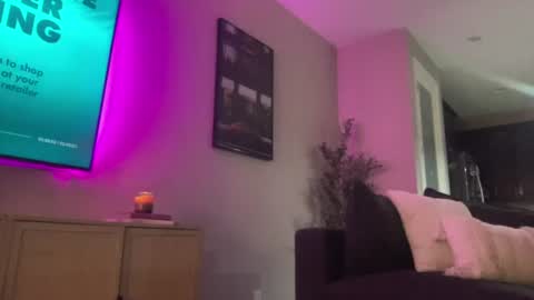 Snapshot of bellaxxboo chatting on July 10, 3:11 am Bella Rose online show from July 10, 3:11 am