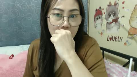 Snapshot of bellbabe chatting on February 3, 11:42 am Bella online show from February 3, 11:42 am