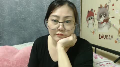 Snapshot of bellbabe chatting on February 4, 6:04 am Bella online show from February 4, 6:04 am