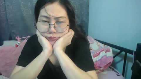 Snapshot of bellbabe chatting on November 2, 3:36 pm Bella online show from November 2, 3:36 pm