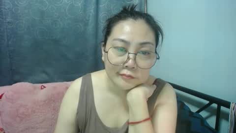 Bella online show from May 4, 11:50 am