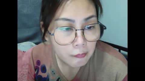 Bella online show from May 18, 2:40 am