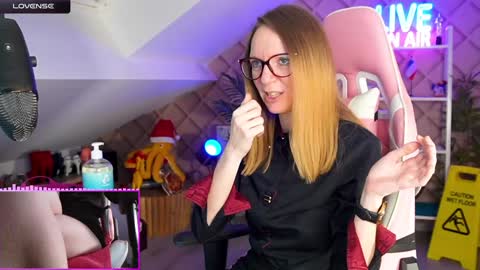 Snapshot of belle_alice chatting on January 20, 10:40 am Alice online show from January 20, 10:40 am