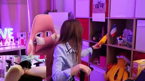 Snapshot of belle_alice chatting on March 3, 12:11 pm Alice online show from March 3, 12:11 pm