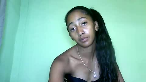 Snapshot of belle_annah chatting on March 27, 10:37 am belle_annah online show from March 27, 10:37 am