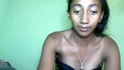Snapshot of belle_annah chatting on March 30, 4:46 am belle_annah online show from March 30, 4:46 am