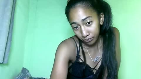Snapshot of belle_annah chatting on April 4, 7:00 pm belle_annah online show from April 4, 7:00 pm
