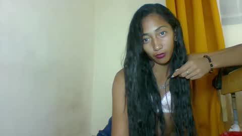 Snapshot of belle_annah chatting on April 24, 2:47 am belle_annah online show from April 24, 2:47 am