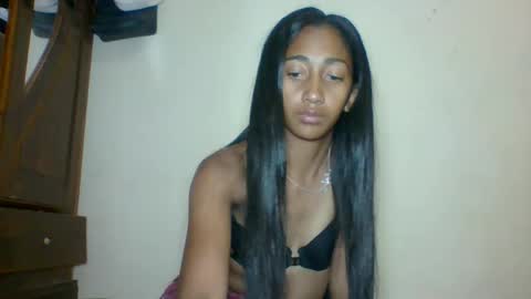 Snapshot of belle_annah chatting on April 26, 4:59 pm belle_annah online show from April 26, 4:59 pm