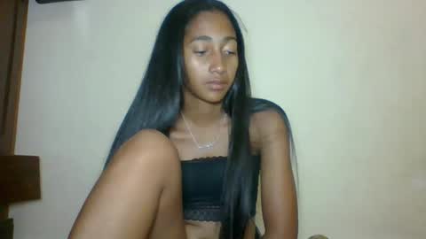 Snapshot of belle_annah chatting on April 27, 5:11 pm belle_annah online show from April 27, 5:11 pm