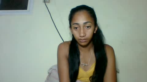 Snapshot of belle_annah chatting on July 10, 2:49 am belle_annah online show from July 10, 2:49 am