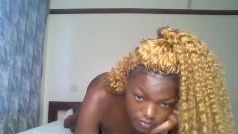 Snapshot of belle_bubbles chatting on January 5, 5:27 pm bubbles online show from January 5, 5:27 pm