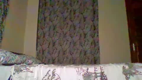 Snapshot of belle_bubbles chatting on April 26, 5:43 pm bubbles online show from April 26, 5:43 pm