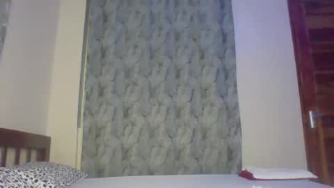 Snapshot of belle_bubbles chatting on May 24, 4:34 pm bubbles online show from May 24, 4:34 pm