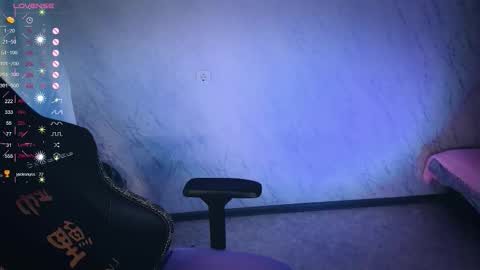 Your Annabelle Wolf  online show from September 26, 7:12 am