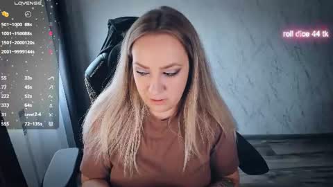Your Annabelle Wolf  online show from July 26, 9:27 am