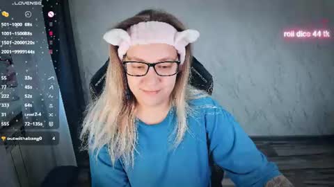 Your Annabelle Wolf  online show from August 4, 5:48 pm