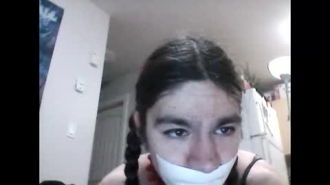 Snapshot of bellsighlent chatting on February 10, 2:19 am Belle online show from February 10, 2:19 am