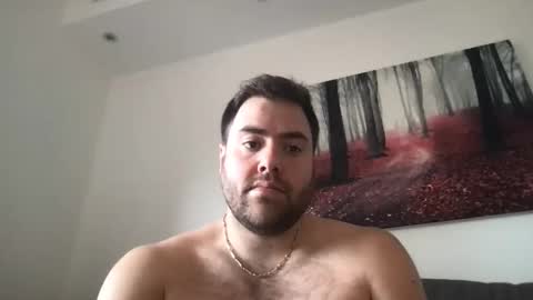 Snapshot of ben117 chatting on December 4, 6:33 am ben117 online show from December 4, 6:33 am