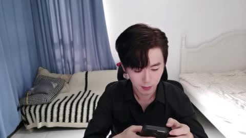 Snapshot of ben705676 chatting on September 9, 12:10 am Ben online show from September 9, 12:10 am