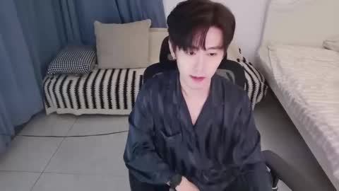 Snapshot of ben705676 chatting on October 19, 2:07 pm Ben online show from October 19, 2:07 pm