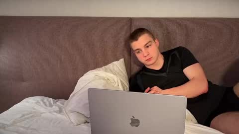 ben_harmon online show from May 16, 1:21 pm