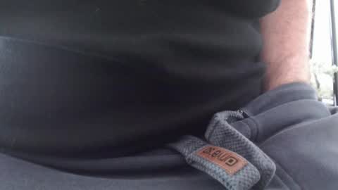 Snapshot of bencobra chatting on April 11, 8:51 am bencobra online show from April 11, 8:51 am