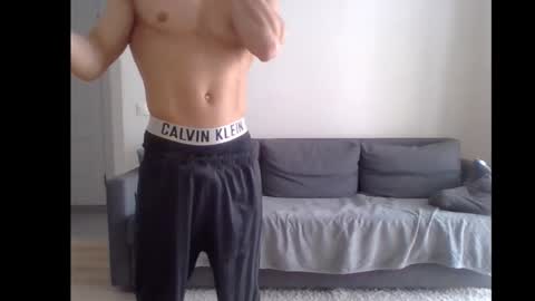 Snapshot of beniamain chatting on March 8, 8:11 am Alan online show from March 8, 8:11 am