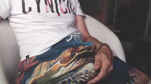 Snapshot of benijamin chatting on July 13, 8:55 pm benijamin online show from July 13, 8:55 pm