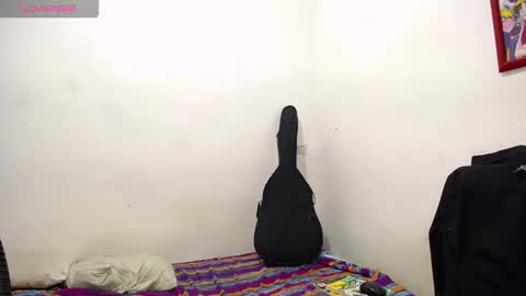 Snapshot of benjamin_button__ chatting on February 3, 6:22 am Jesus online show from February 3, 6:22 am