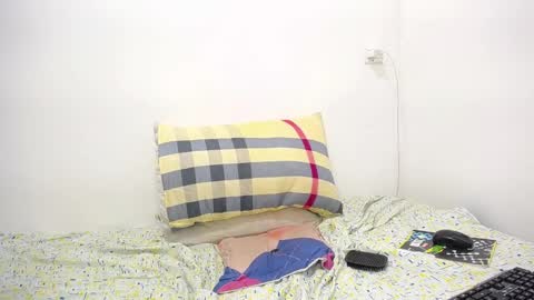 Snapshot of benjamin_button__ chatting on February 9, 7:23 am Jesus online show from February 9, 7:23 am