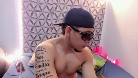 Benjamin online show from May 29, 2:53 am