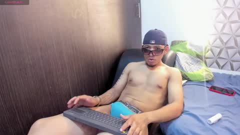 Benjamin online show from May 30, 8:11 am