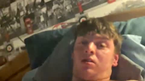 Snapshot of benji8901415164 chatting on December 22, 5:32 pm benji8901415164 online show from December 22, 5:32 pm