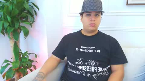 bennett_alejoo online show from January 8, 6:43 pm