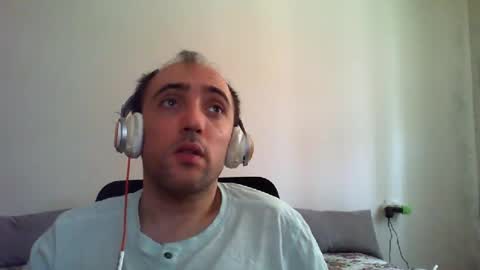 Snapshot of bentish chatting on July 5, 8:54 am bentish online show from July 5, 8:54 am