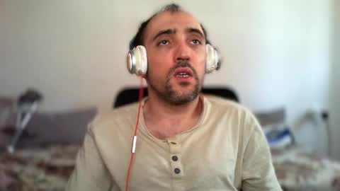 Snapshot of bentish chatting on July 20, 11:34 am bentish online show from July 20, 11:34 am