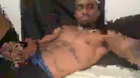 bentley_pov online show from April 8, 11:27 pm