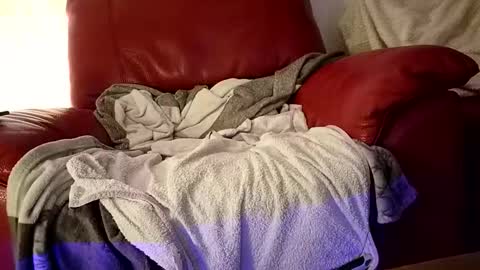 Benutzmich0800 online show from April 18, 12:58 am