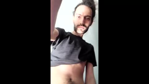 Snapshot of berceuse111 chatting on February 14, 1:41 pm berceuse111 online show from February 14, 1:41 pm