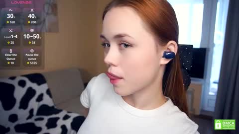 Snapshot of berenicefarran chatting on September 25, 8:18 am Ora Enderson online show from September 25, 8:18 am
