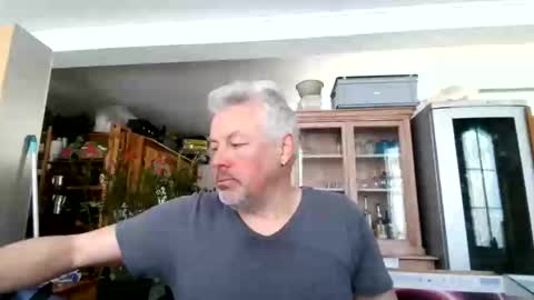 Snapshot of berg_boy chatting on March 11, 11:12 am Martin online show from March 11, 11:12 am