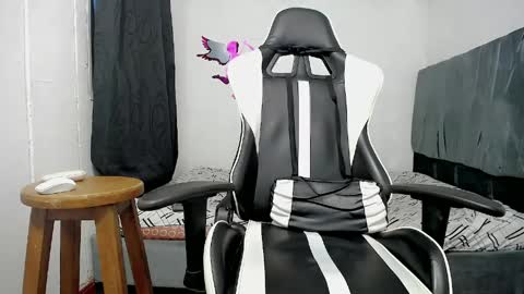 Bergon77 online show from April 17, 7:11 am