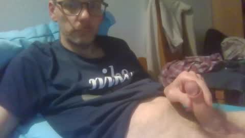 Snapshot of bernie484237 chatting on May 19, 2:01 pm Bernie online show from May 19, 2:01 pm