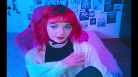 BerrieKitten online show from February 9, 8:51 am