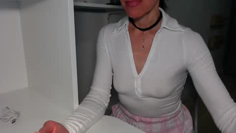 Snapshot of berry2024 chatting on April 20, 5:43 am berry2024 online show from April 20, 5:43 am