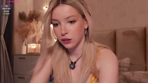 Snapshot of berrylush chatting on July 11, 3:37 pm Katte online show from July 11, 3:37 pm