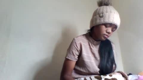 berthaldy659759 online show from June 28, 4:07 am