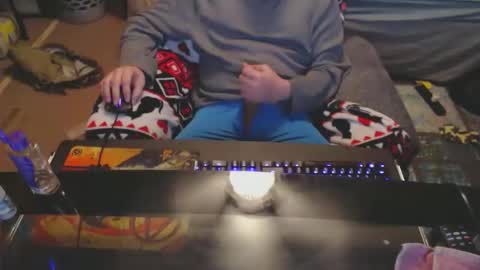 Snapshot of best_kept_secret23 chatting on March 3, 2:18 am Best Kept Secret23 online show from March 3, 2:18 am