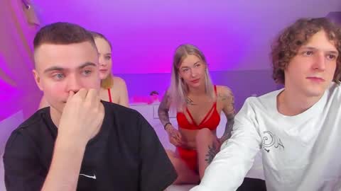 Danny and Kira online show from February 21, 11:43 pm